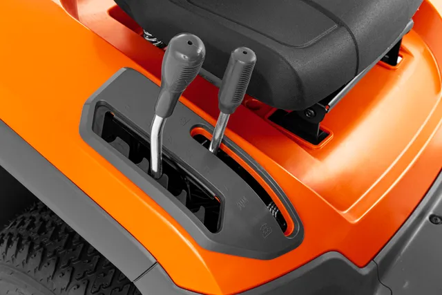 Trattorino tagliaerba Husqvarna TS 112 - immagine 20